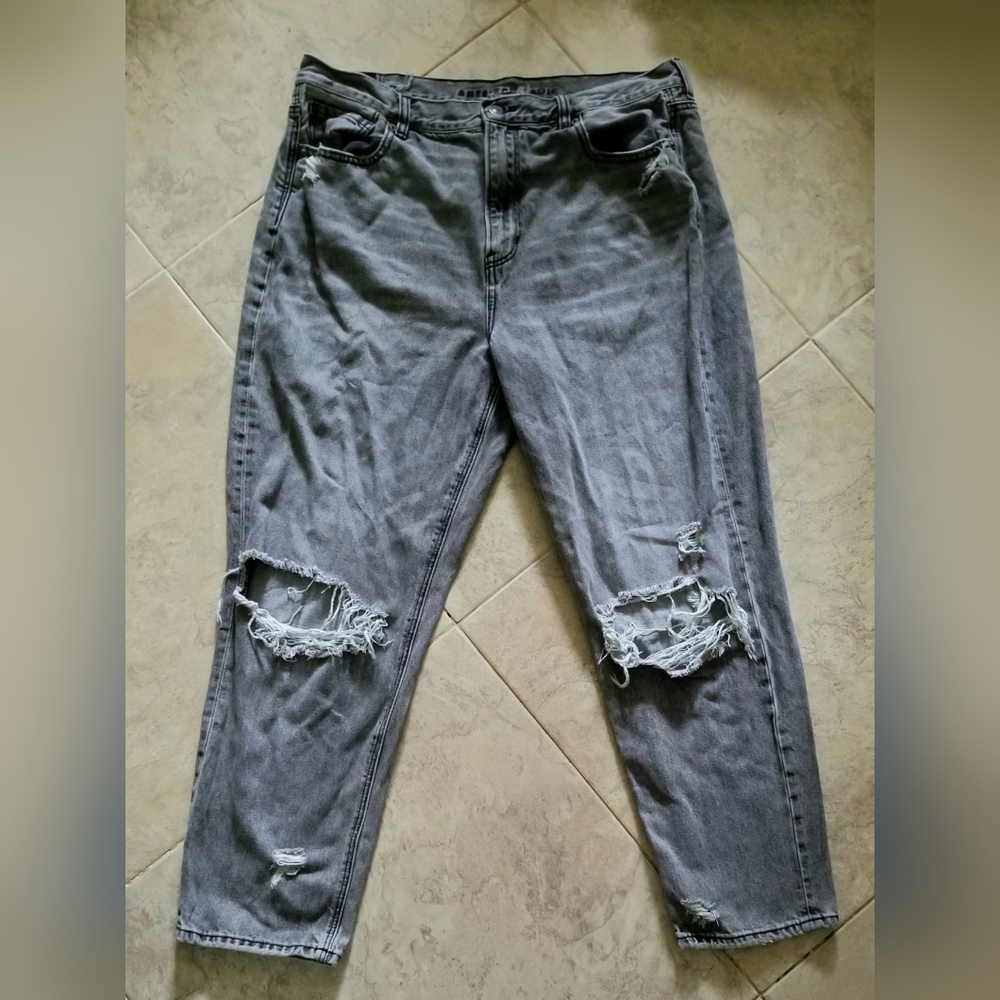 American Eagle Outfitters Distressed Gray Ripped Jeans 100% Cotton